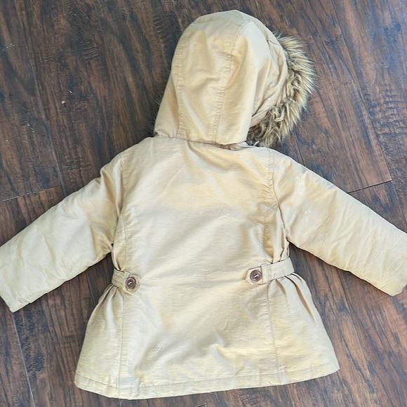 18/24 Tan Zara Jacket with removable fur trim - Picture 5 of 5